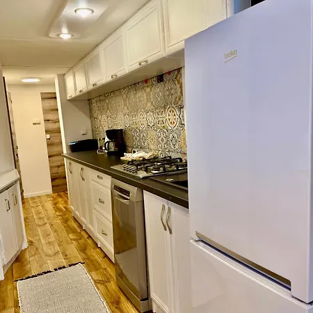 Apartment Hytta Eliaszowka *